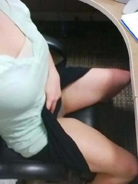 Secretaresse28 image 0